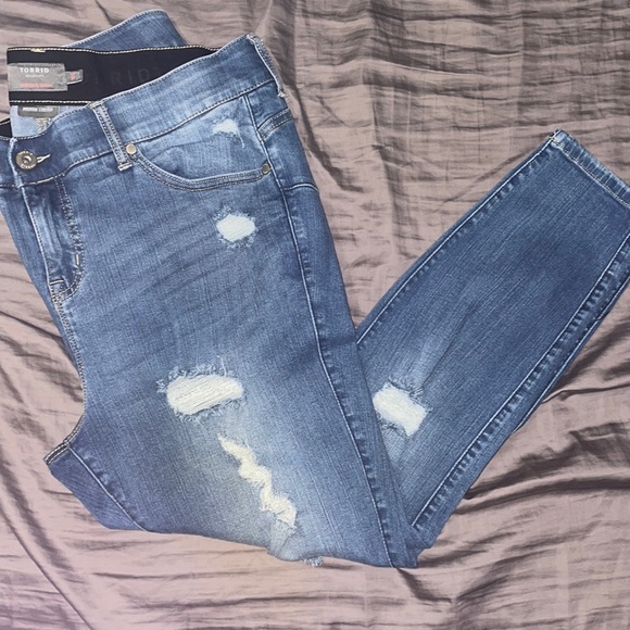 torrid Denim - Torrid Bombshell Skinny Jeans 18S